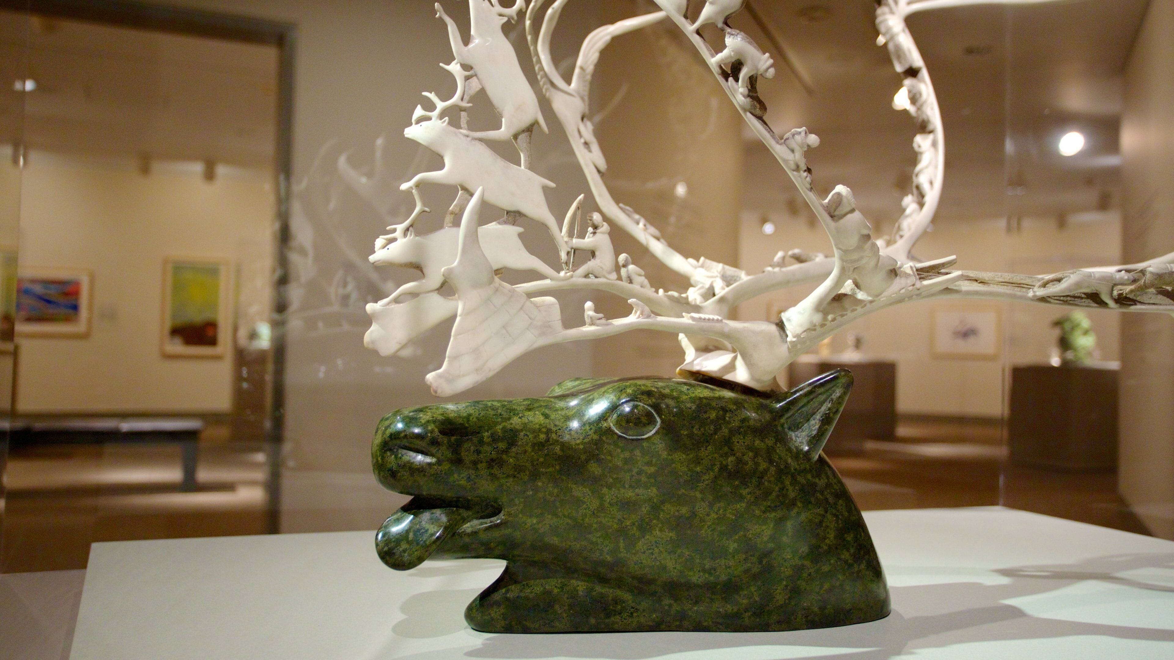 캐나다 국립 미술관 이 포함 예술 과 실내 전경