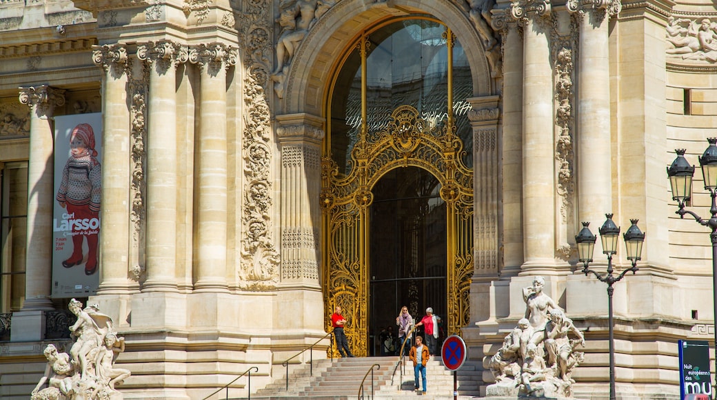Petit Palais showing heritage architecture