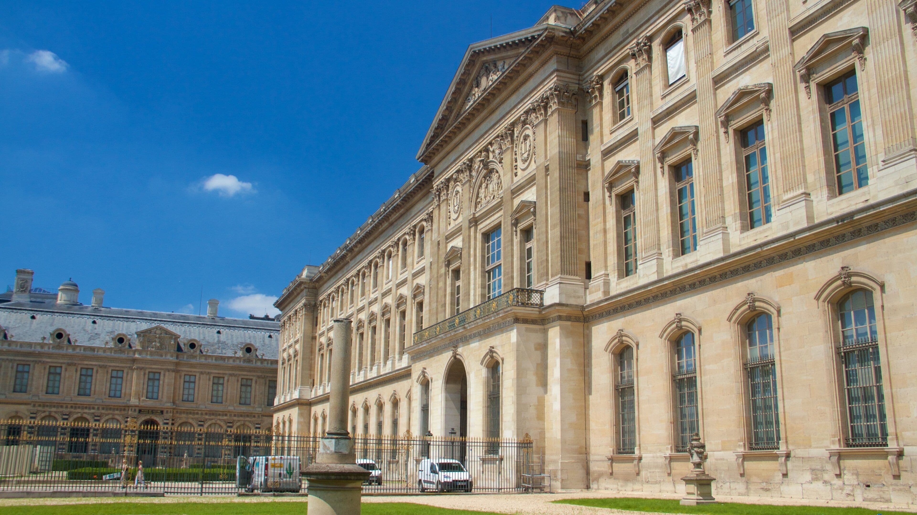 Louvre Museum which includes heritage architecture and heritage elements
