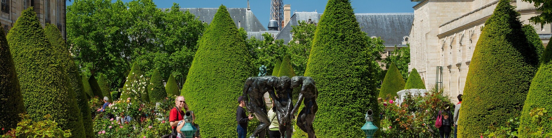 Rodin Museum showing a statue or sculpture, a park and outdoor art