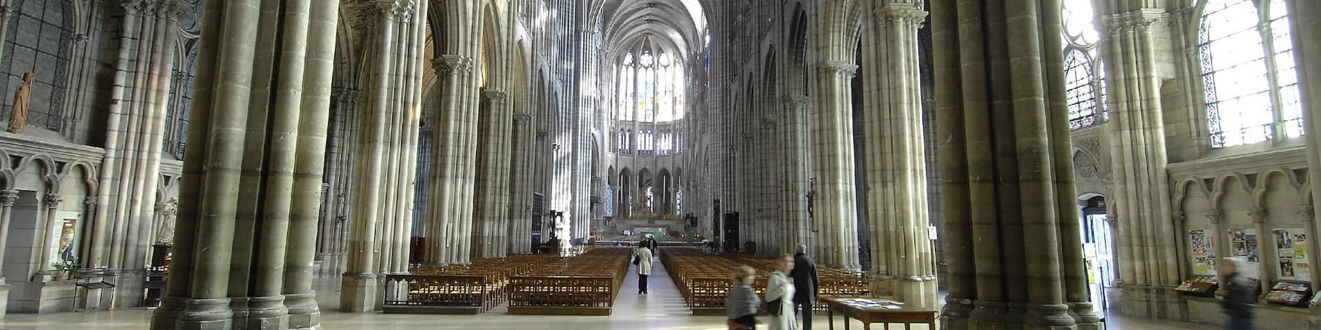 Saint Denis Basilica which includes religious aspects, interior views and a church or cathedral