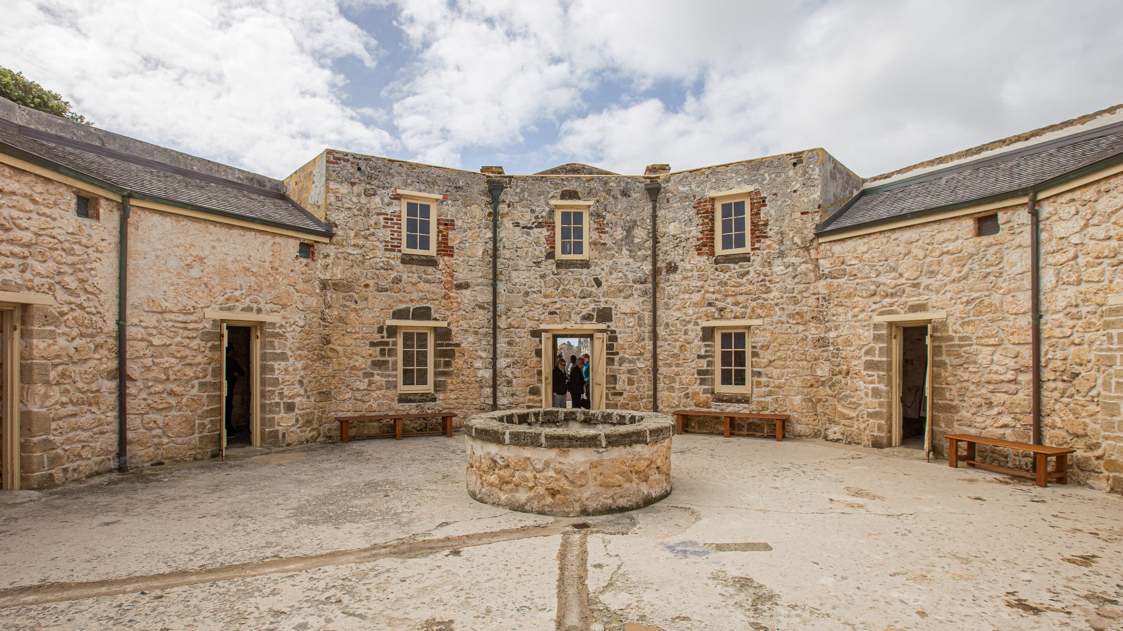 Round House which includes heritage elements and heritage architecture