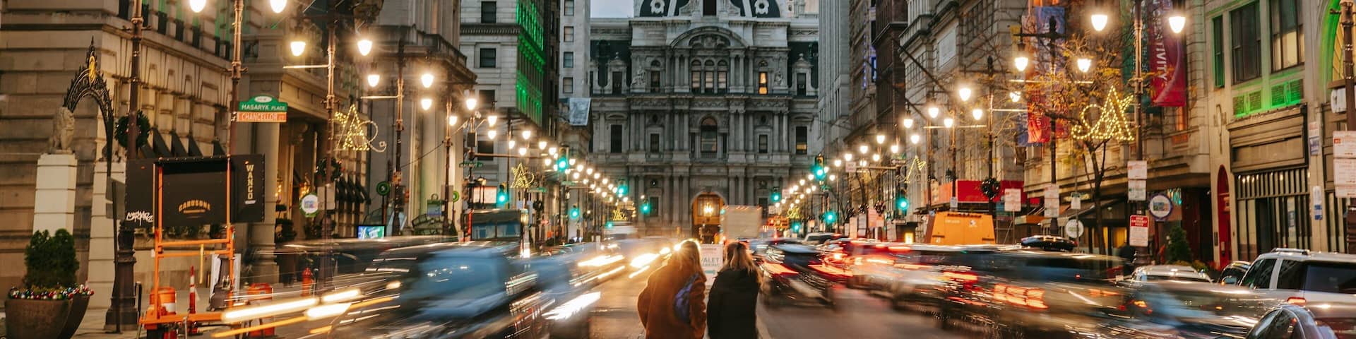 City Hall featuring street scenes, heritage architecture and a city