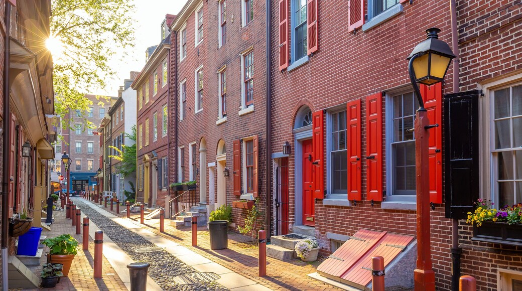 The historic old city in Philadelphia, Pennsylvania. Elfreth's Alley, referred to as the nation's oldest residential street