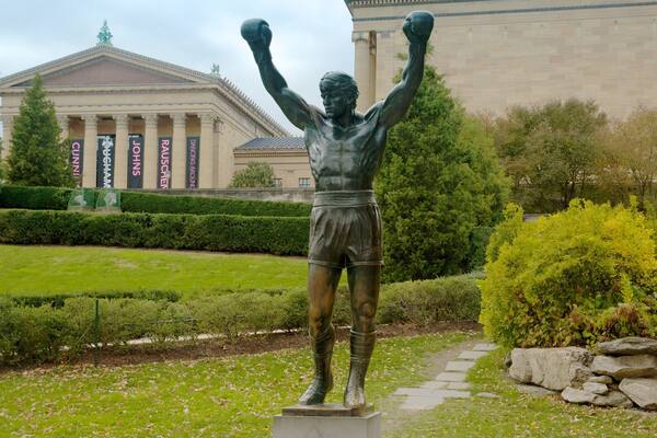 Philadelphia Museum of Art featuring a statue or sculpture
