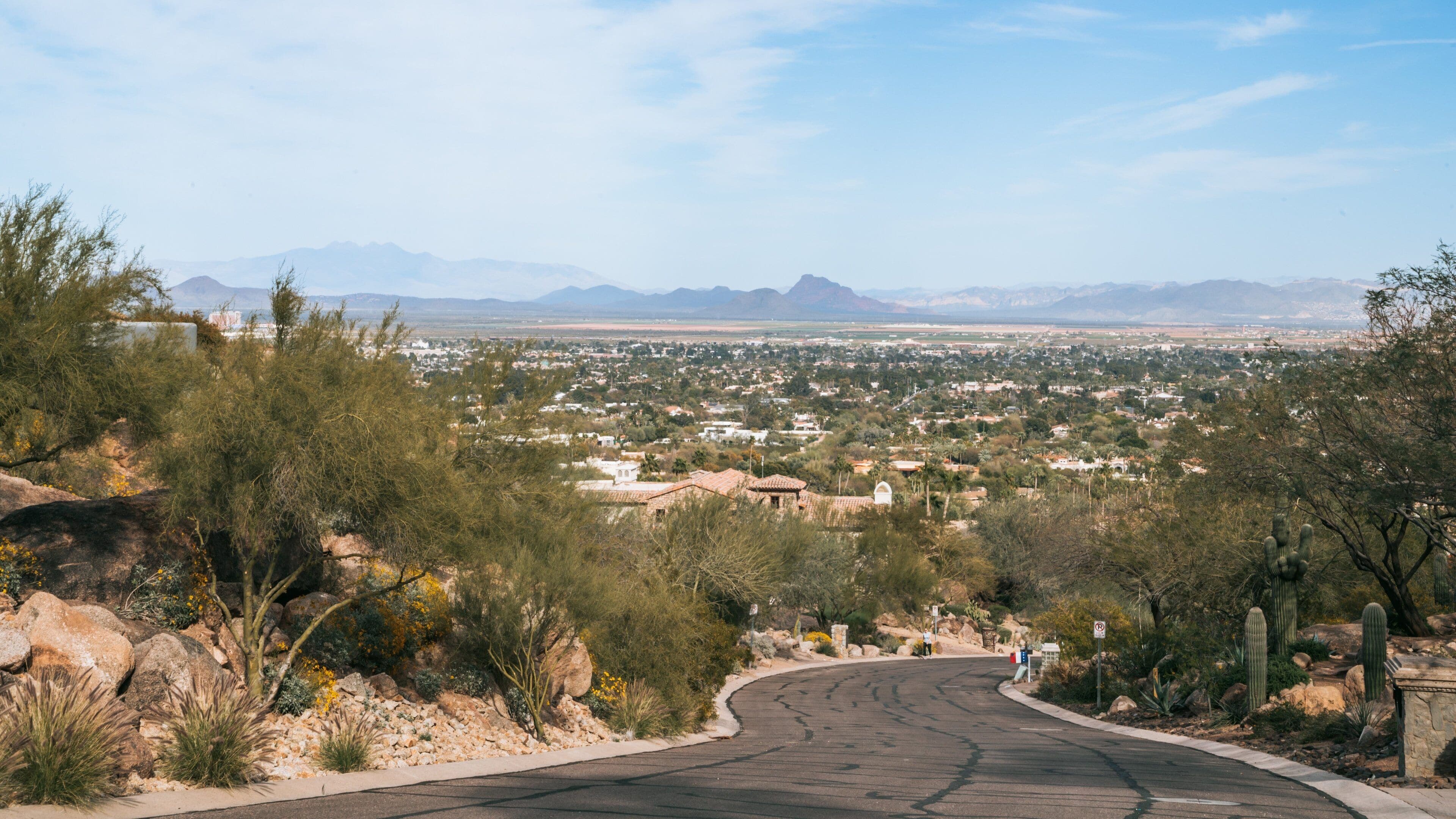 Camelback Mountain which includes landscape views