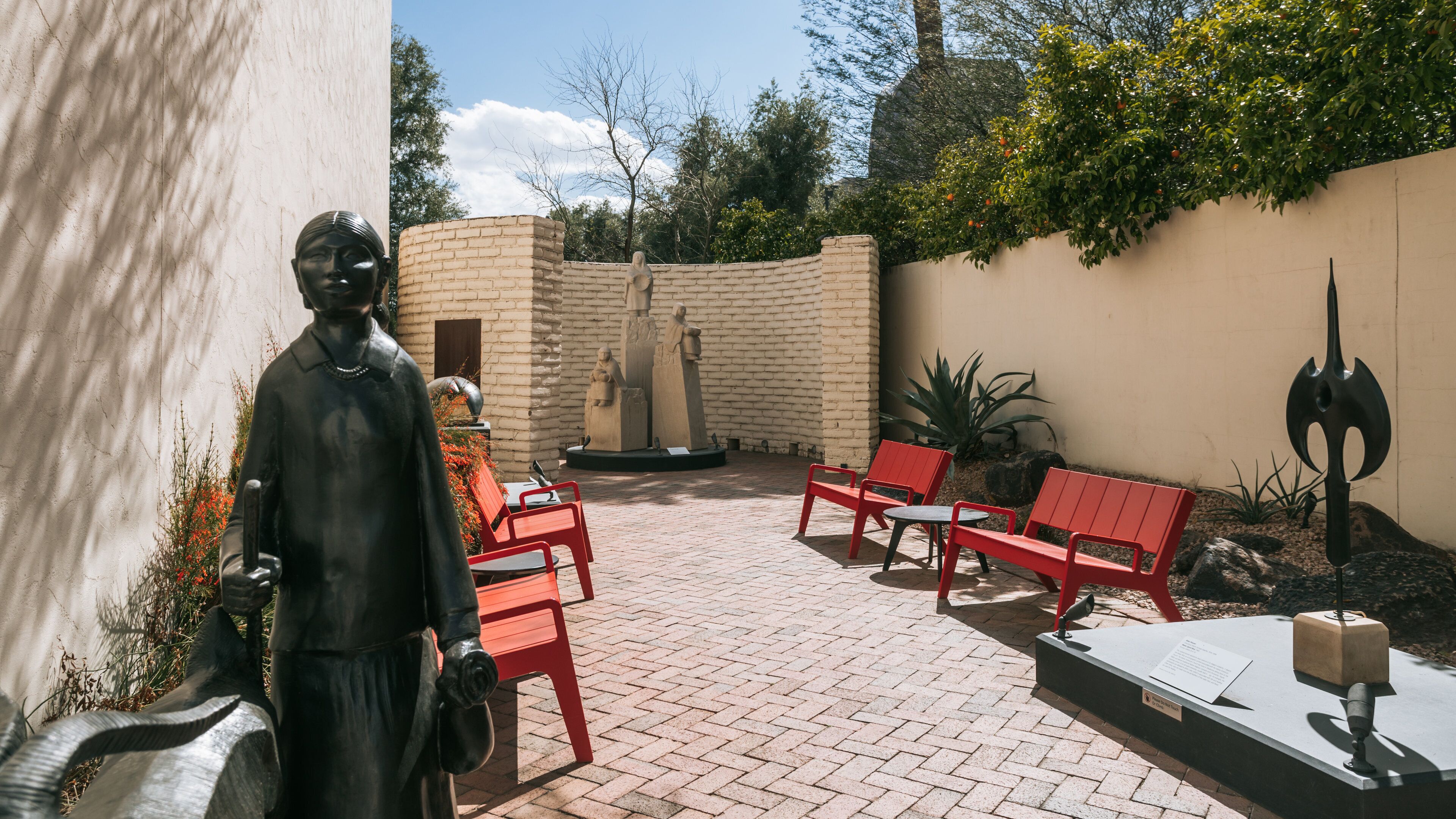 Heard Museum showing a statue or sculpture, outdoor art and a park