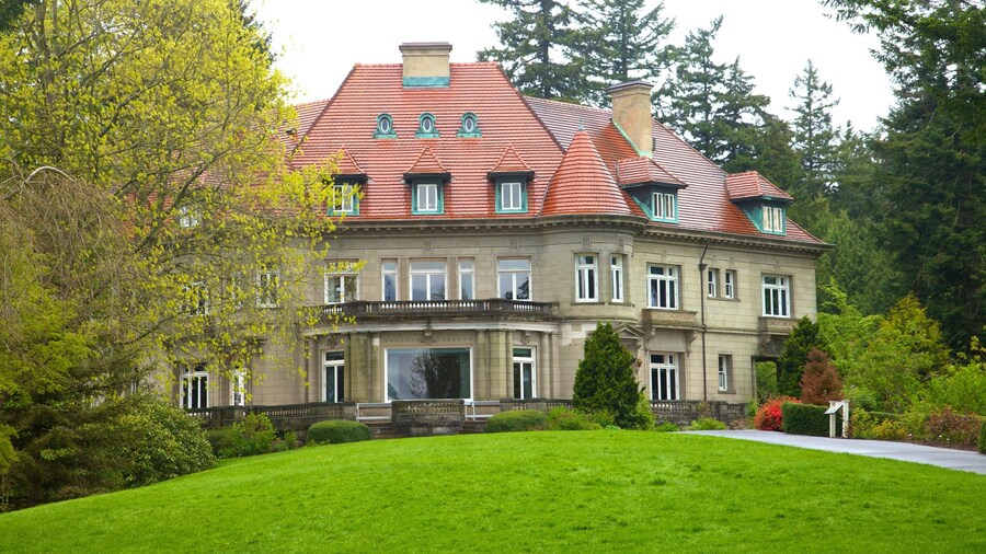 Pittock Mansion presenterar ett hus, historisk arkitektur och ett monument
