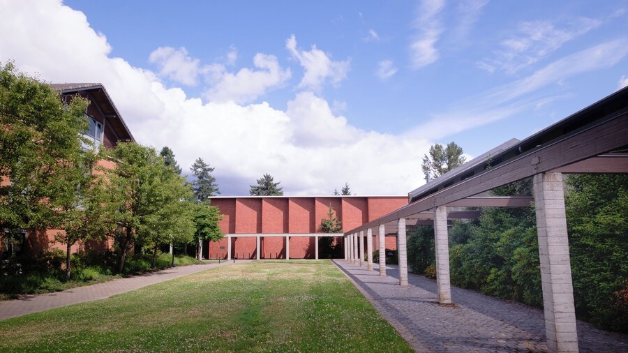 Lewis and Clark College