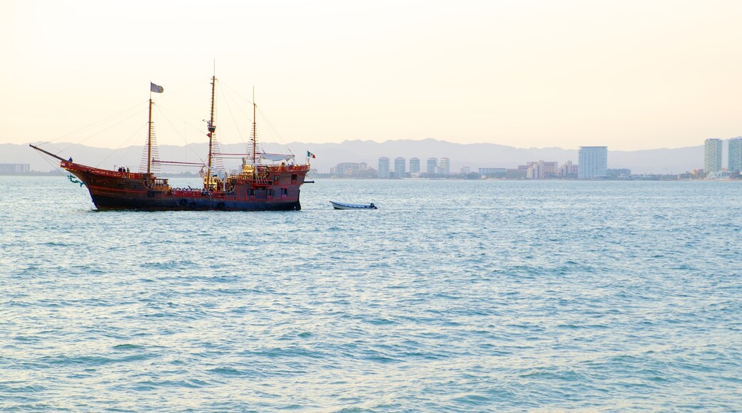 Malecon featuring general coastal views