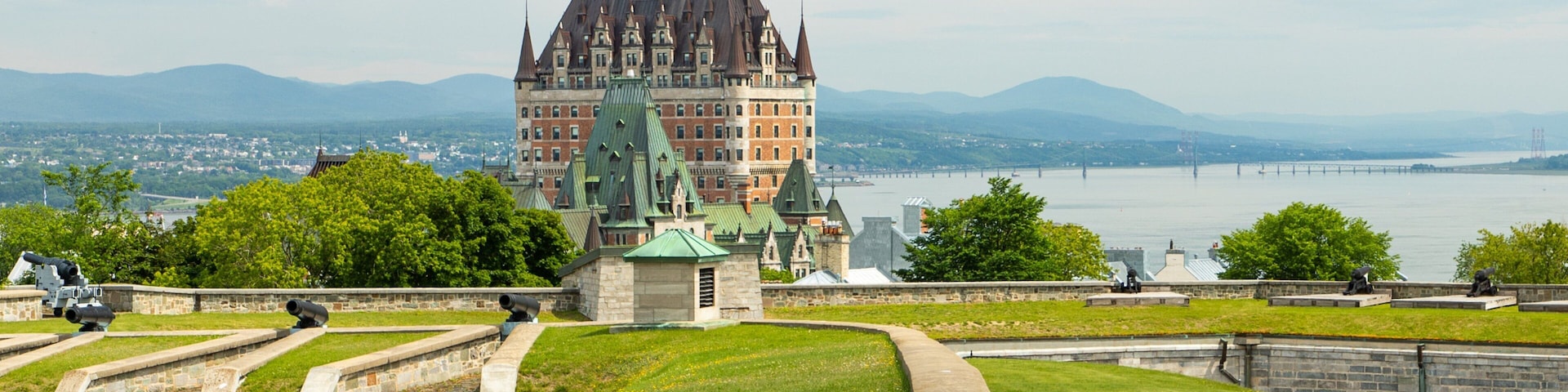 Citadelle of Quebec featuring heritage architecture and general coastal views