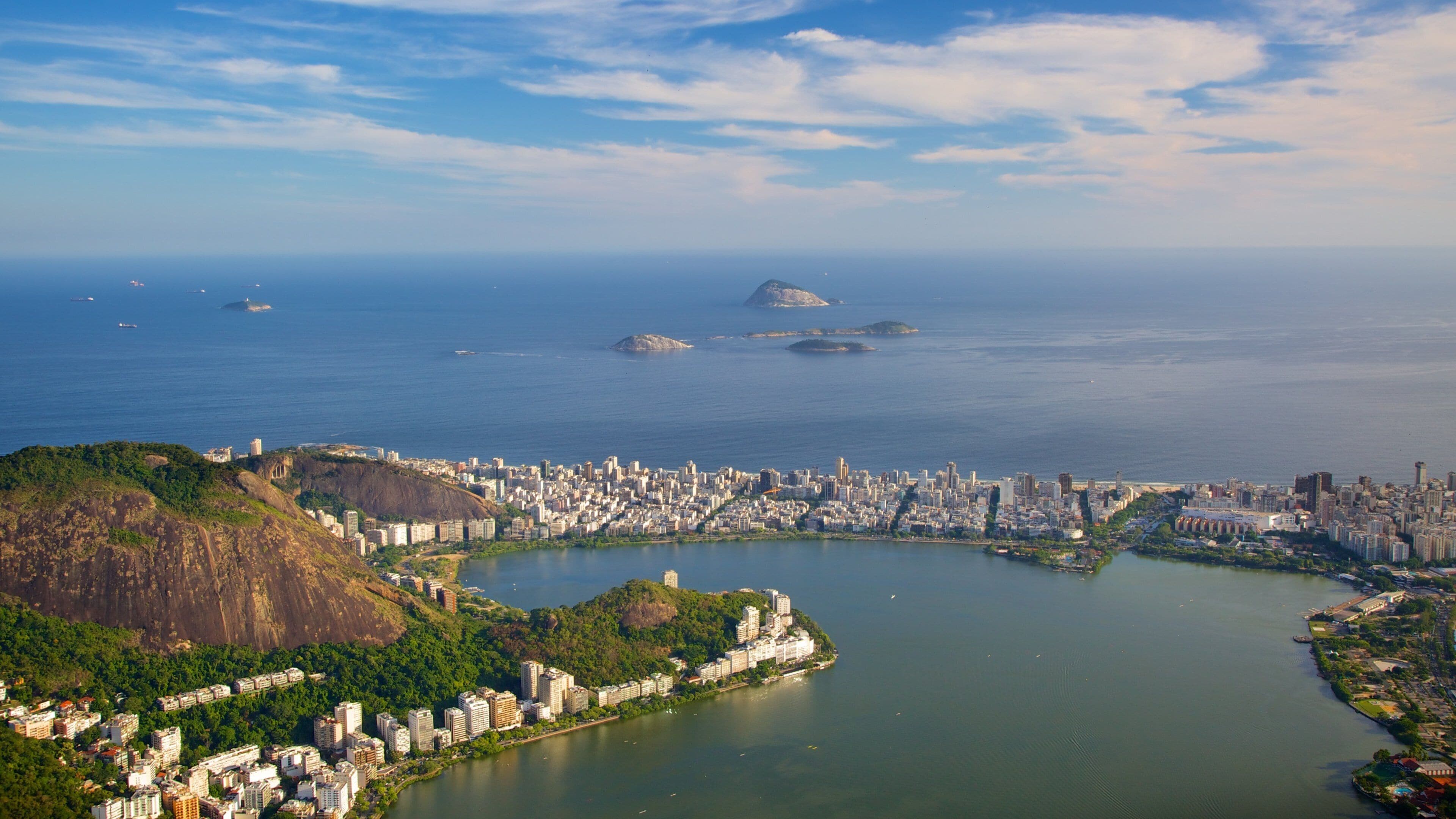 Corcovado featuring a coastal town