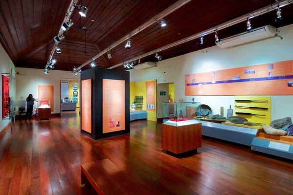 National History Museum presenterar interiörer