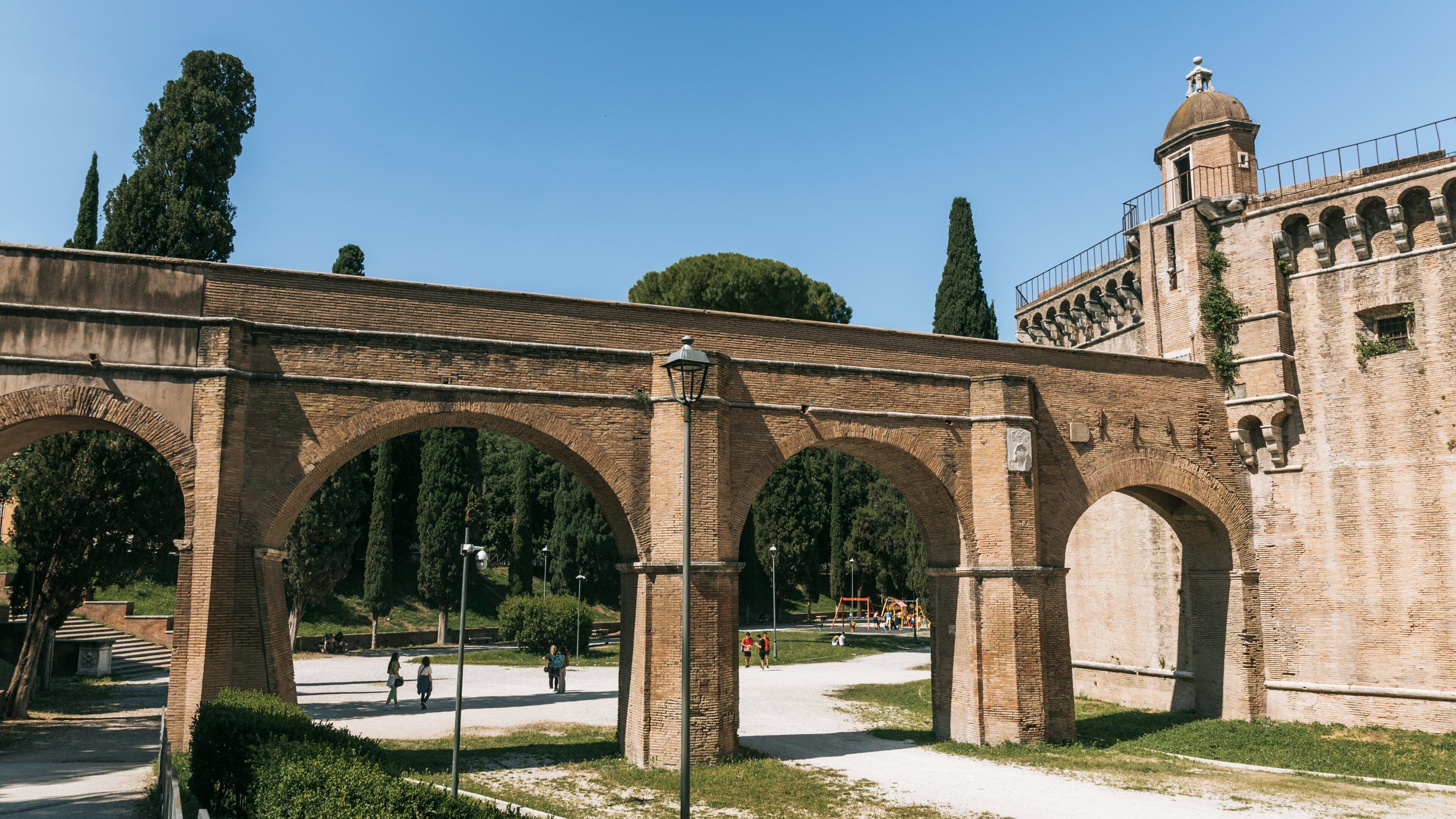 Castel Sant\'Angelo featuring chateau or palace and heritage architecture