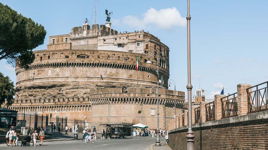Castel Sant\'Angelo showing chateau or palace and heritage architecture