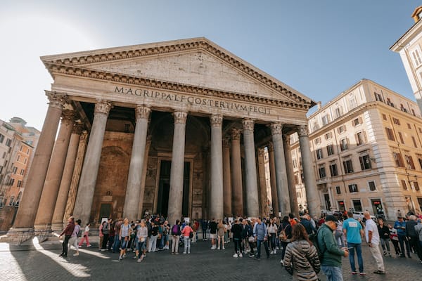 Pantheon featuring a monument, street scenes and heritage architecture