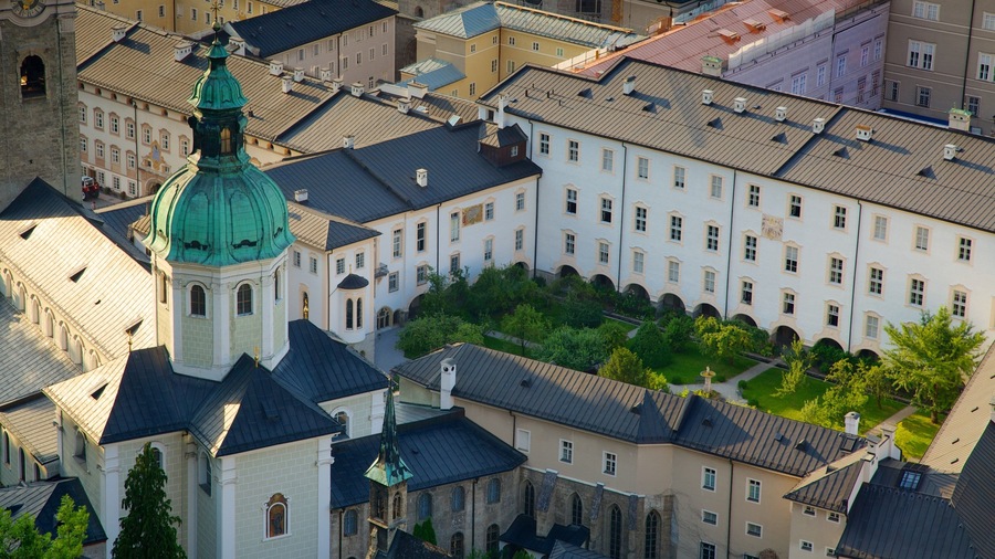 Fortress Hohensalzburg featuring a city, heritage architecture and château or palace