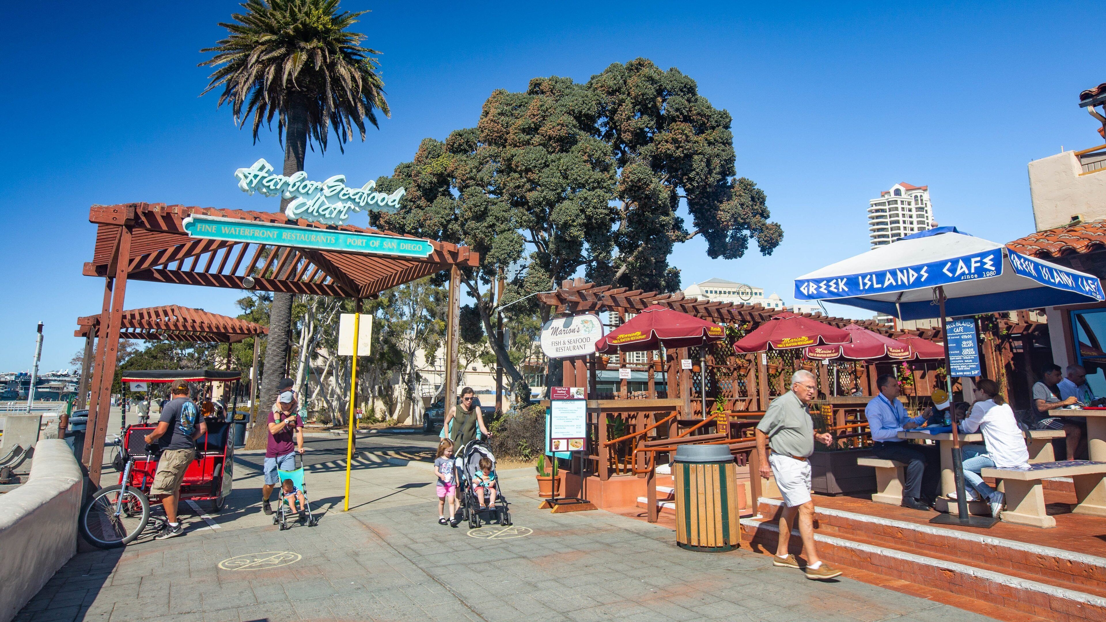 Seaport Village showing street scenes