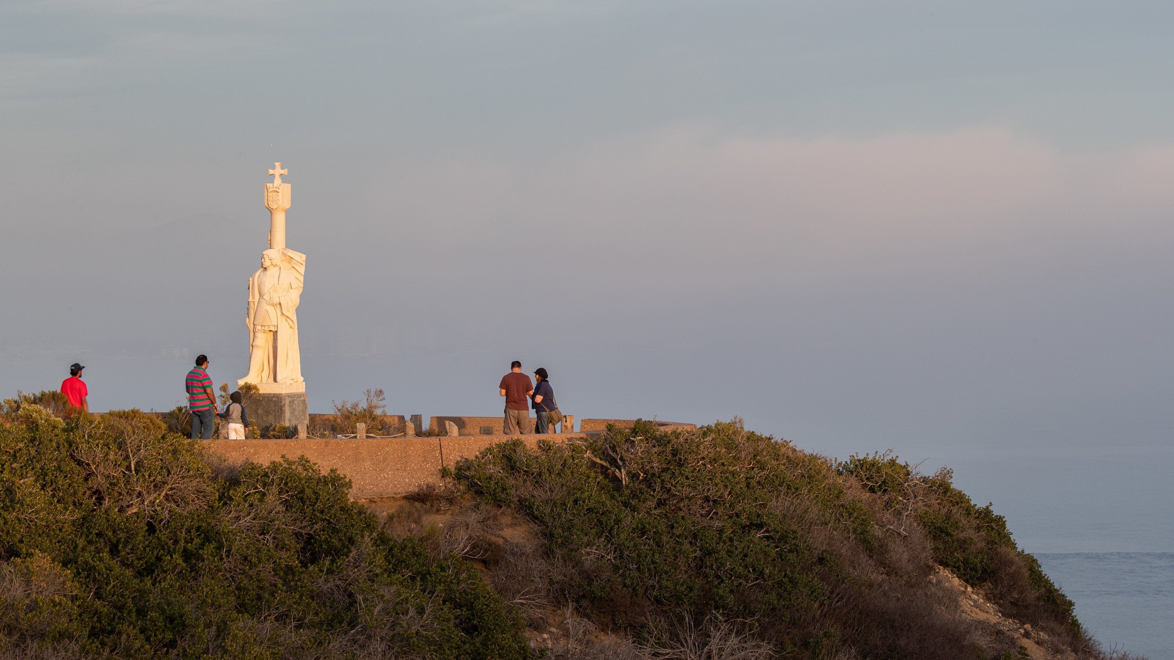 Cabrillo National Monument showing religious aspects, views and a statue or sculpture