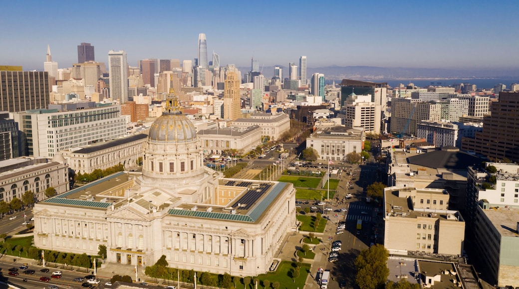 San Francisco City Hall