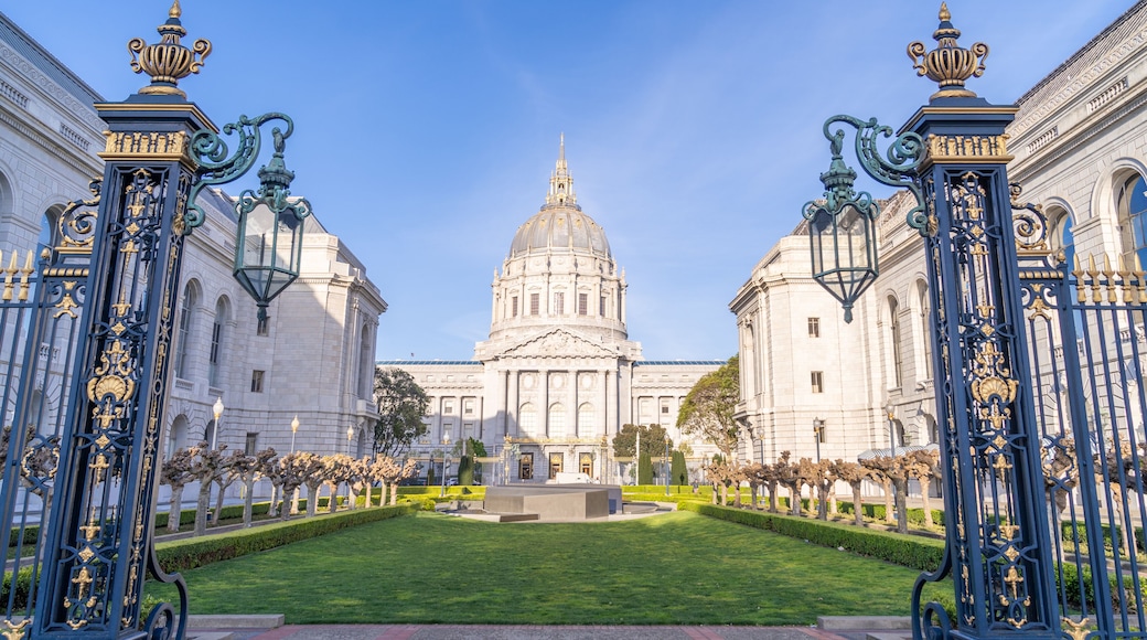 San Francisco City Hall