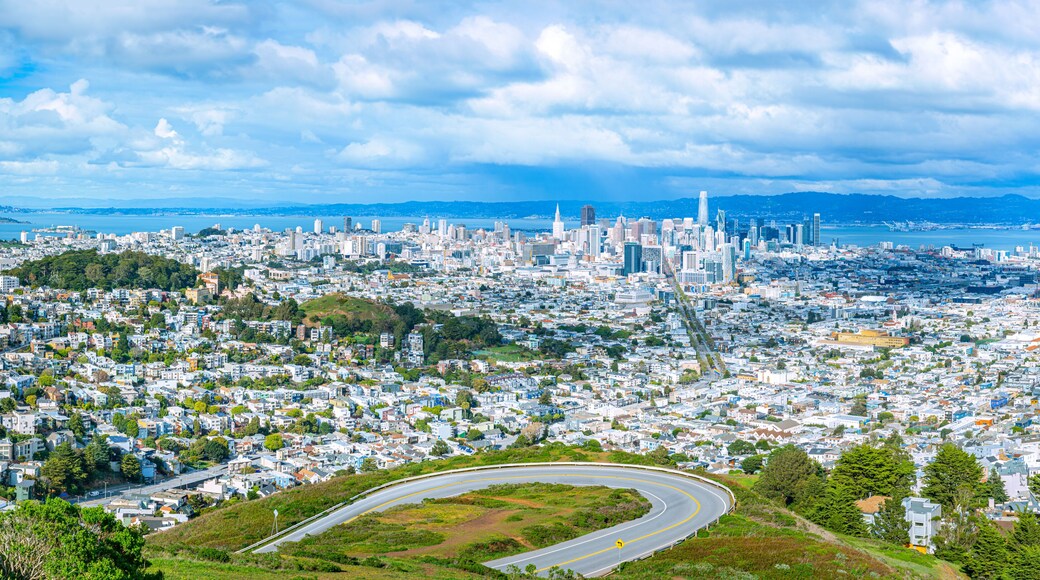 San Francisco downtown Epic view from the Twin Peaks