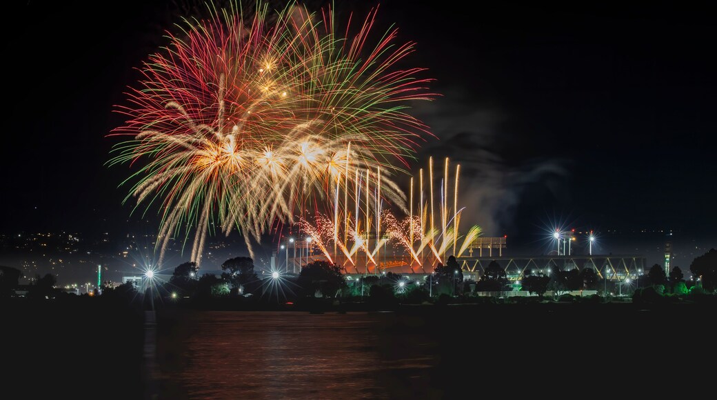 Oakland-Alameda County Coliseum