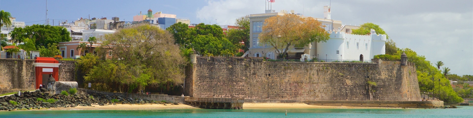 La Fortaleza which includes a bay or harbor