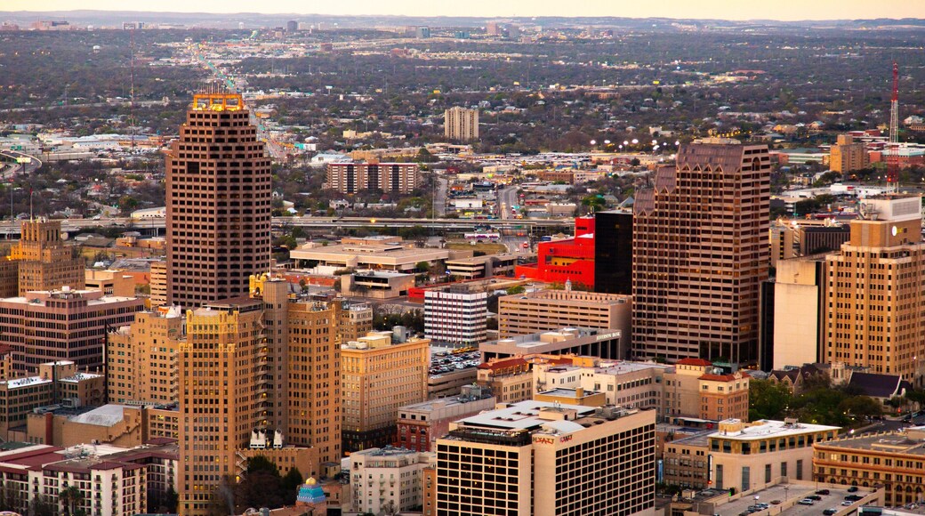 Tower of the Americas showing a city and landscape views