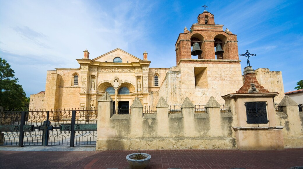 Nhà thờ Santa Maria la Menor