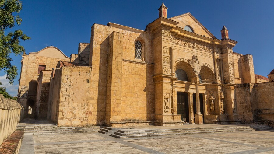 วิหาร Santa Maria la Menor