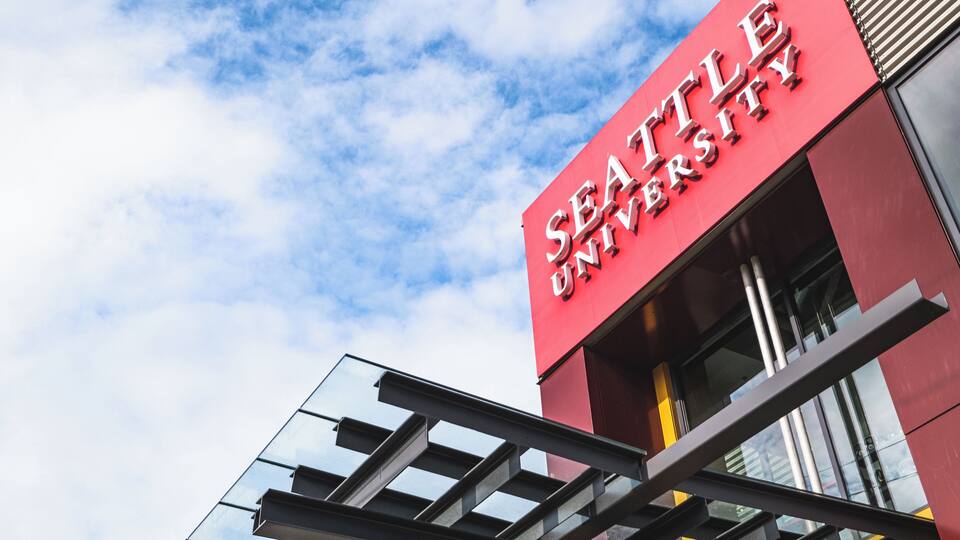 Seattle_SeattleUniversity_502716_02