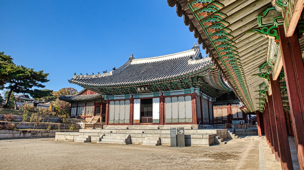 Changgyeong Palace