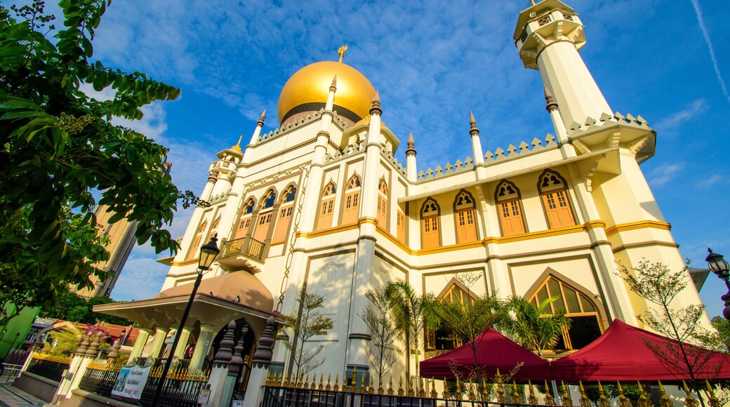 Sultan Mosque, Masjid Sultan, in historical Kampong Glam, the focal point for Singapore’s Muslim community
