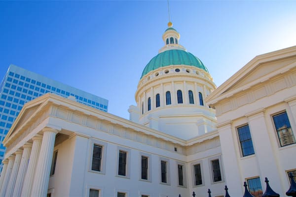 Old Courthouse featuring a city and heritage architecture