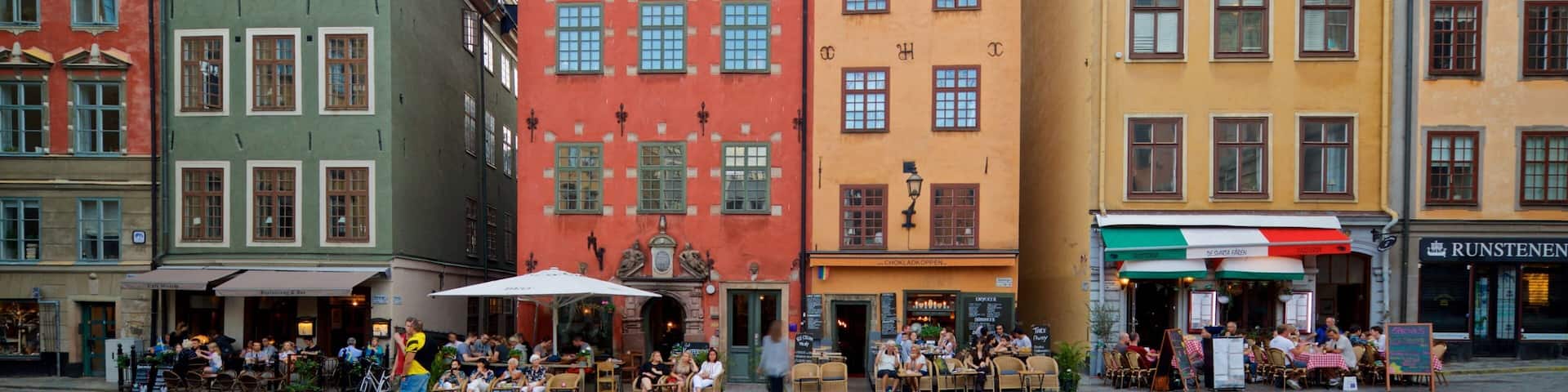 Stortorget which includes a city