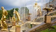 Peterhof Palace and Garden showing a fountain and heritage architecture