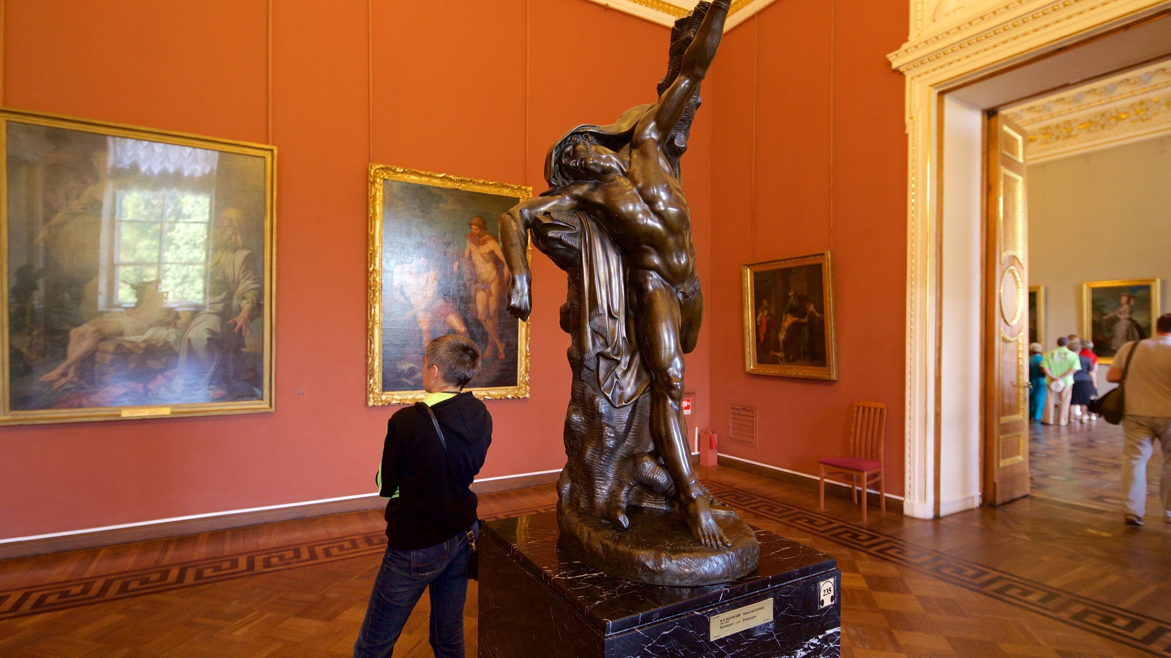 ロシアン ミュージアム (サンクトペテルブルク シティ センター) - ツアーとアクティビティ | エクスペディア