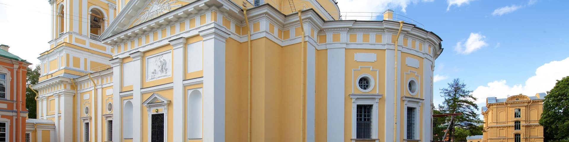 Alexander Nevsky Lavra which includes heritage architecture