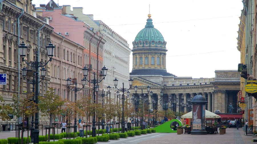 Kazan Cathedral featuring a city and heritage architecture