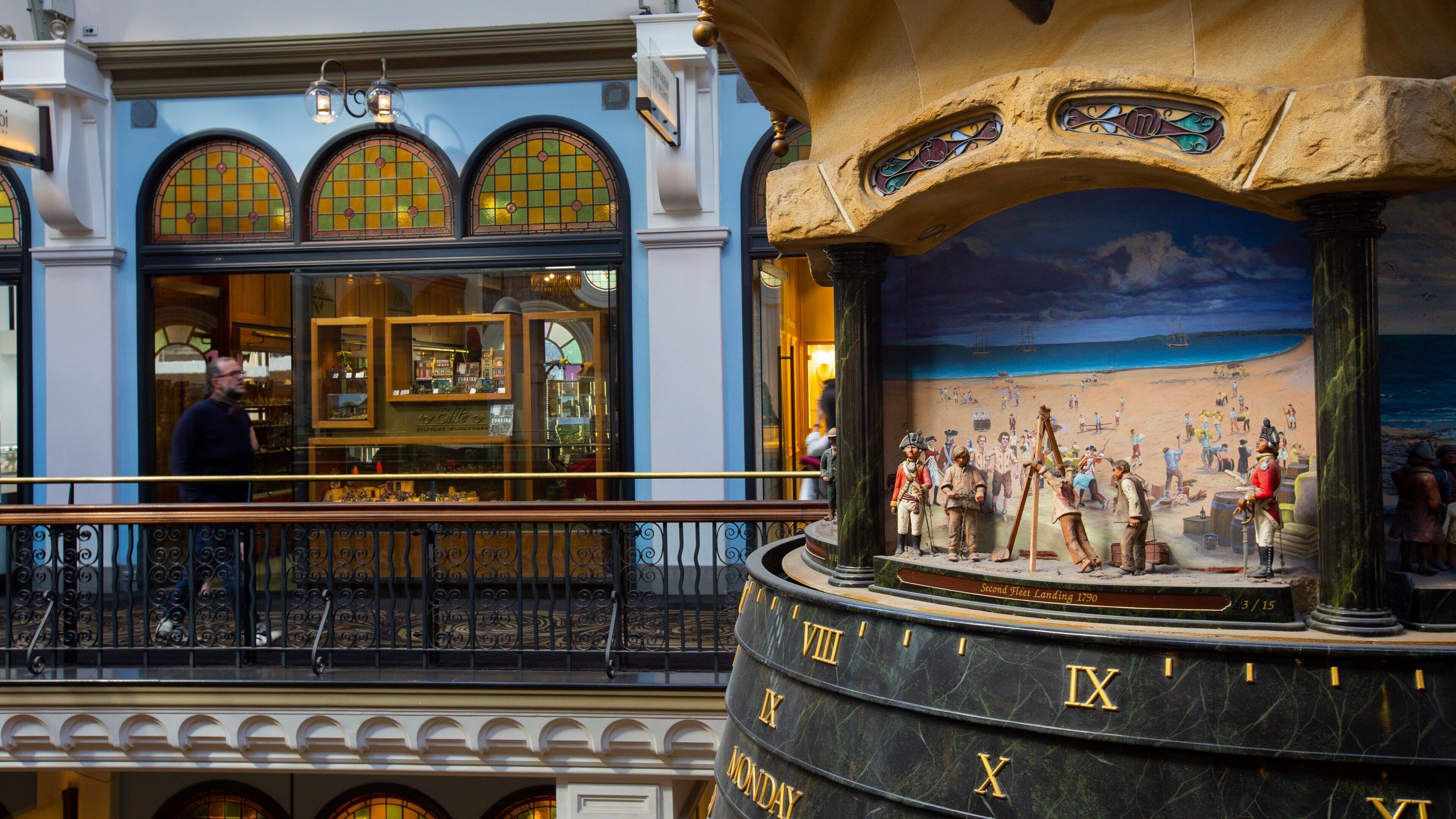 St Maarten and St Martin which includes art, interior views and shopping