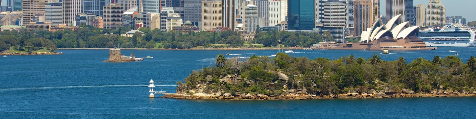Taronga Zoo mostrando un rascacielos, horizonte y centro de negocios