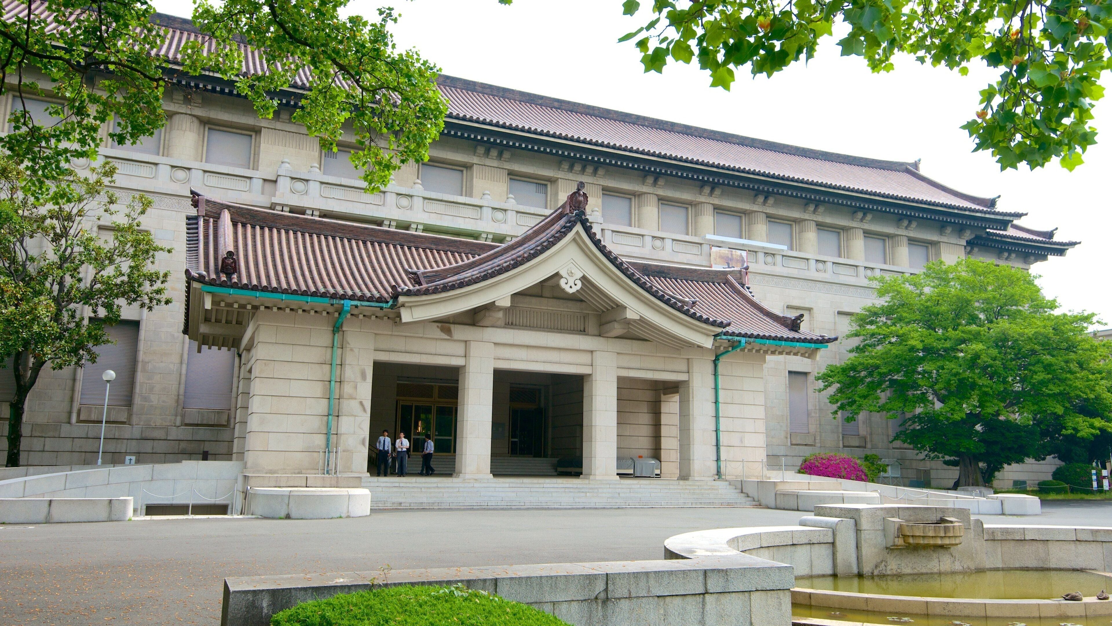 Nationalmuseum Tokio das einen Platz oder Plaza