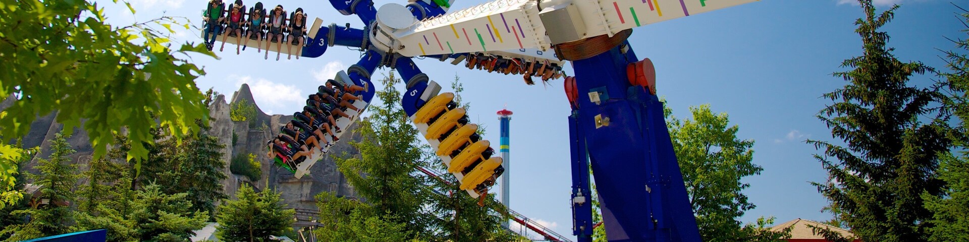 Canada\'s Wonderland que incluye paseos