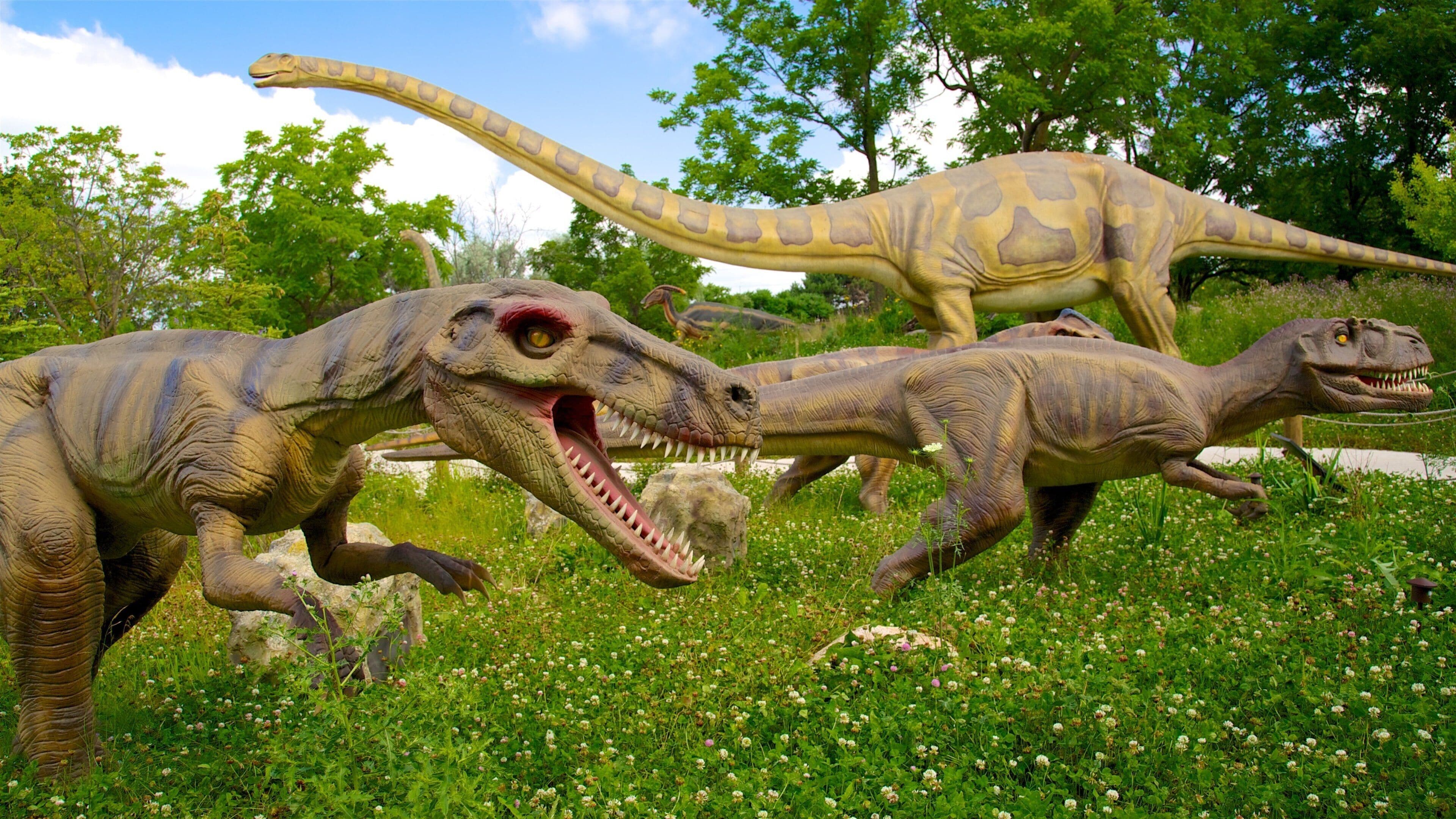 Canada\'s Wonderland featuring rides and a statue or sculpture