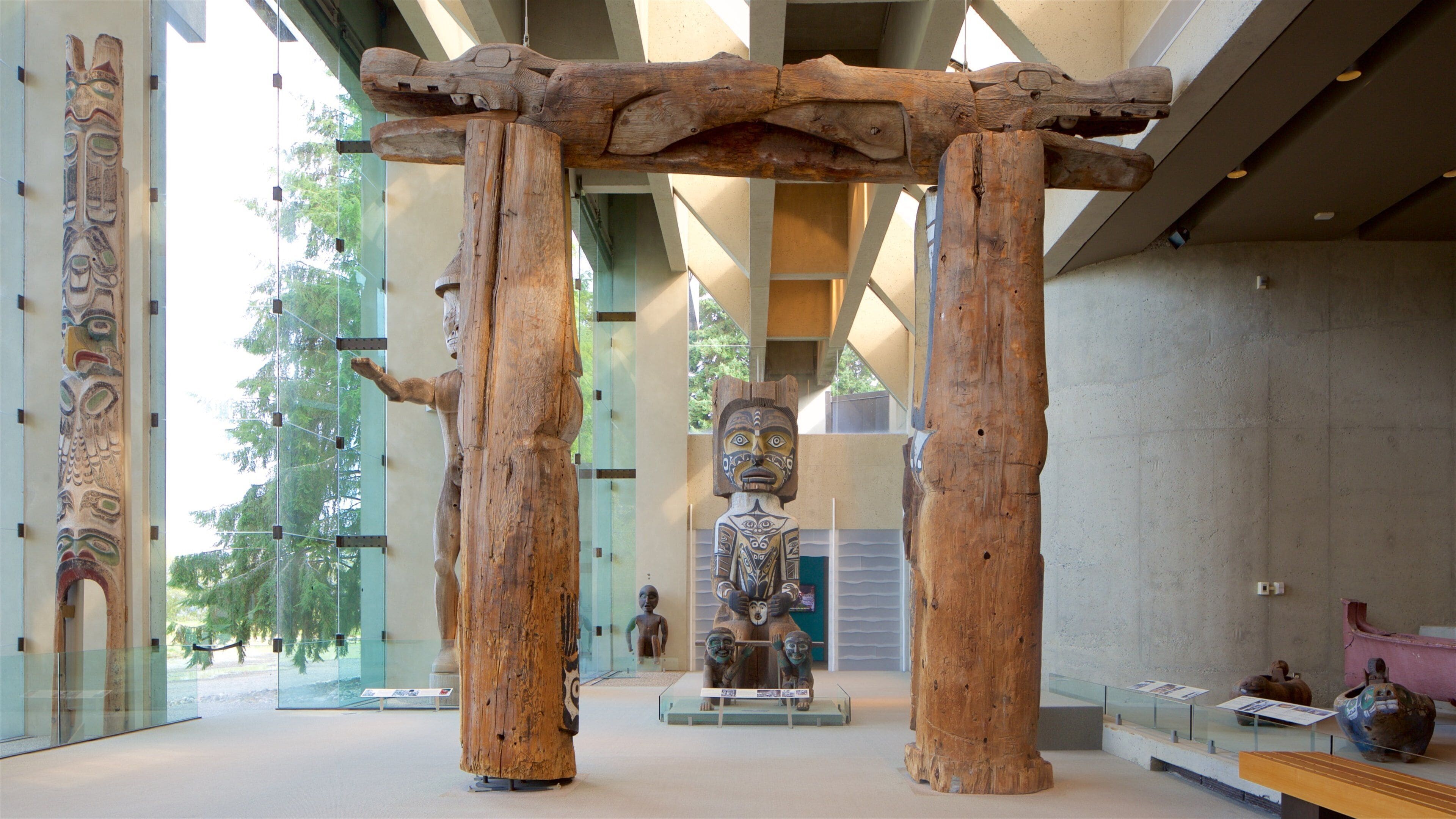 Museum of Anthropology das einen Innenansichten und Kultur indigener Völker