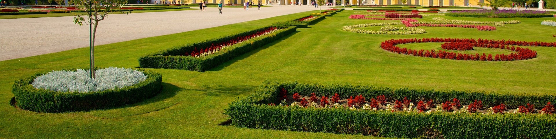 シェーンブルン宮殿 どの含み 都市, 庭園 と シャトーあるいは宮殿