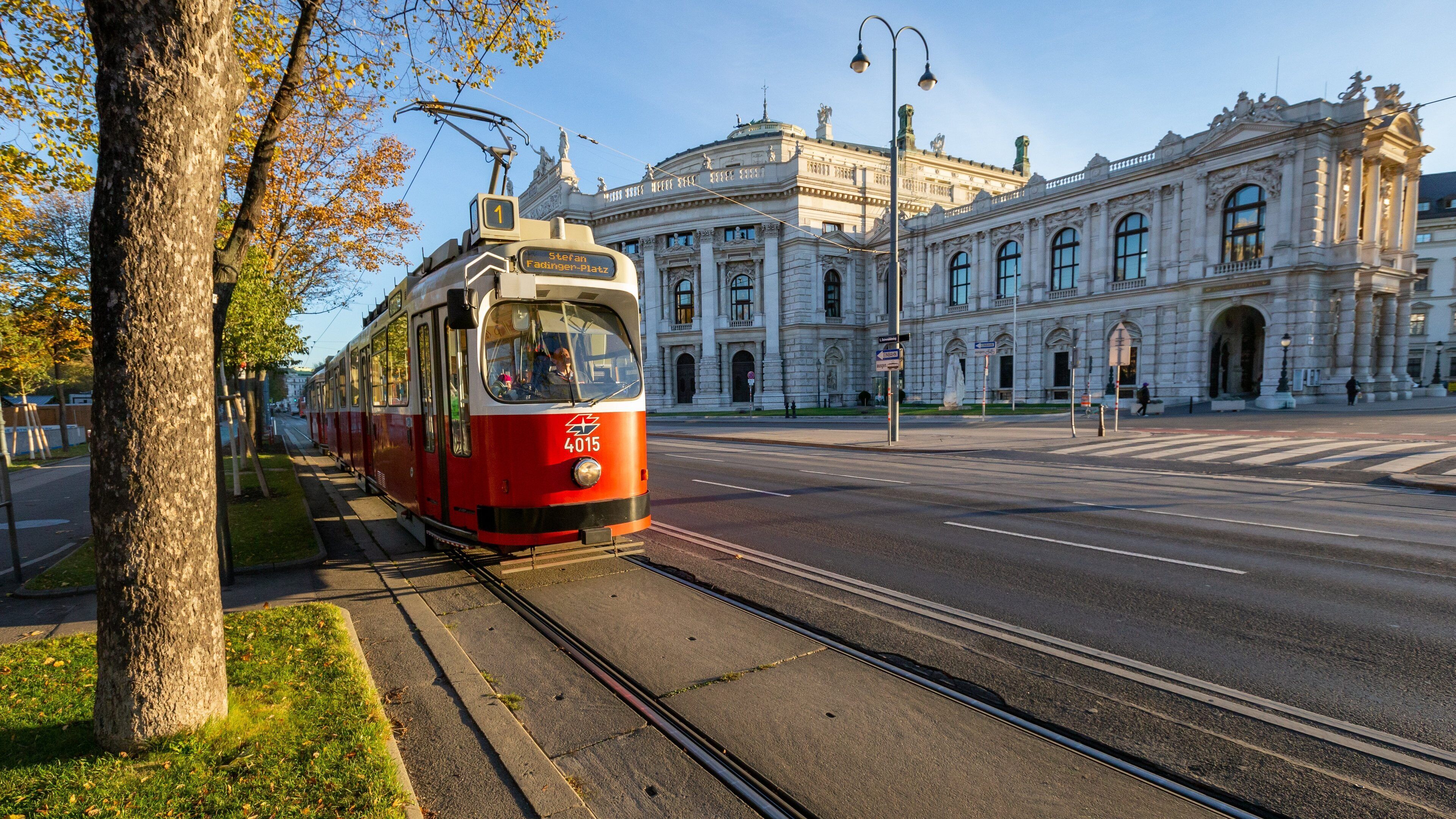 Burgtheater showing railway items and heritage architecture
