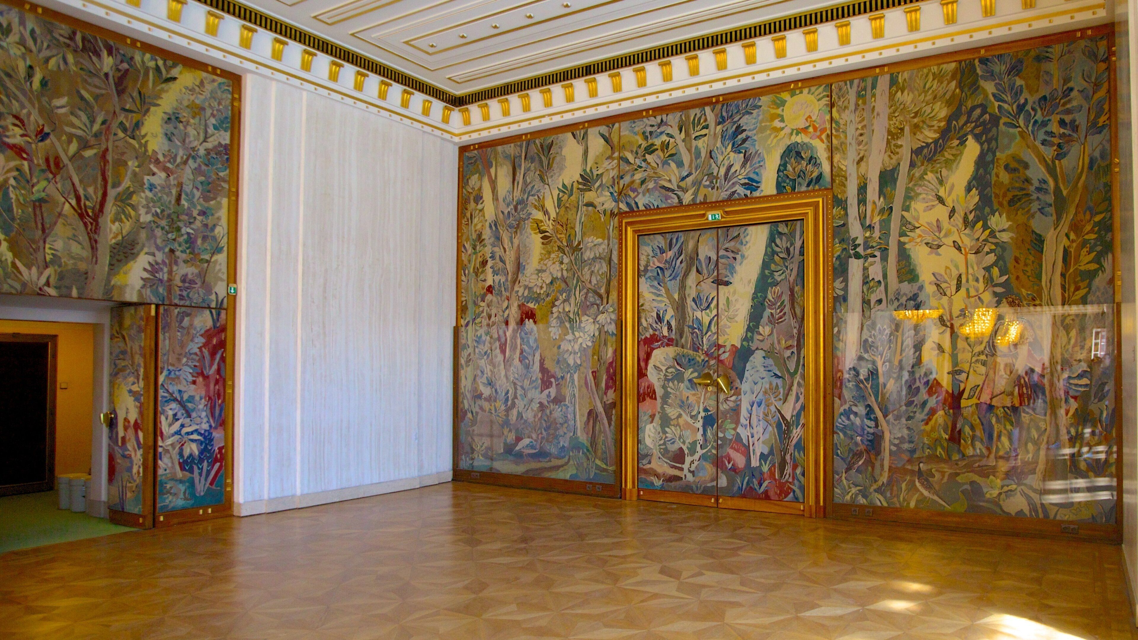 Vienna State Opera featuring art and interior views