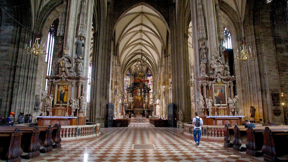 St. Stephen\'s Cathedral showing a church or cathedral, religious elements and heritage elements